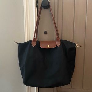 Longchamp L Black Shoulder Tote